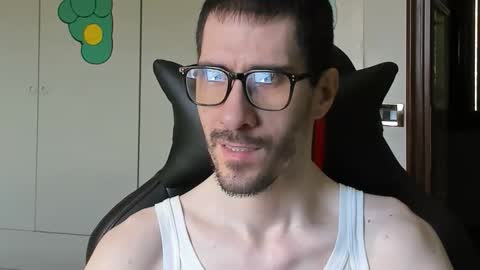 Snapshot of stevex870 chatting on 09/11/25, 07:41 Steve online show from 09/11/25, 07:41