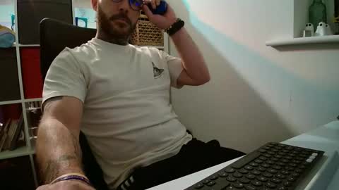 stevie_rae online show from 11/10/25, 08:52