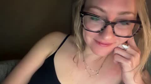 StevieGirl4U online show from 02/01/25, 08:29