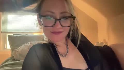 StevieGirl4U online show from 10/25/25, 08:36