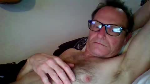 steviehard7 online show from 02/13/25, 02:45