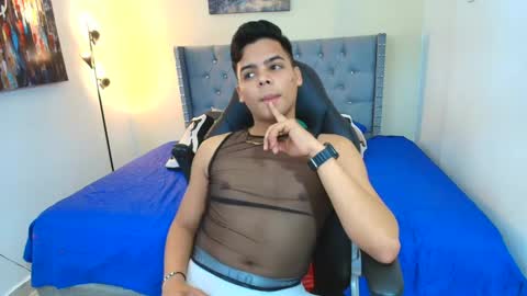 Snapshot of stewart_mateo_ chatting on 09/18/25, 02:35 stewart online show from 09/18/25, 02:35