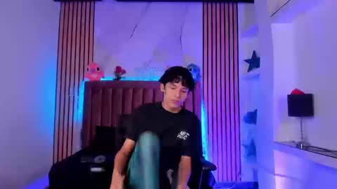 Snapshot of sthepanodimonaco chatting on 01/17/26, 10:13 Sthepano online show from 01/17/26, 10:13