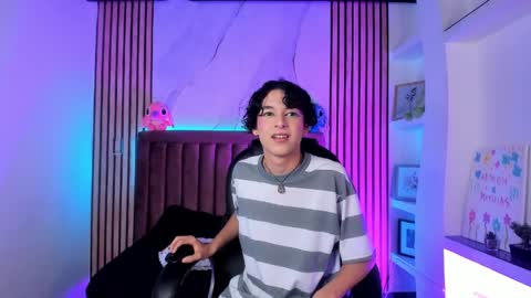 Snapshot of sthepanodimonaco chatting on 04/14/26, 03:23 Sthepano online show from 04/14/26, 03:23
