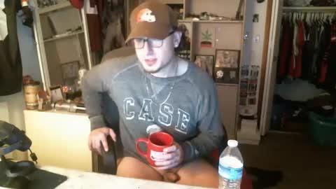 Snapshot of stickey4areason chatting on 12/20/24, 04:09 stickey online show from 12/20/24, 04:09