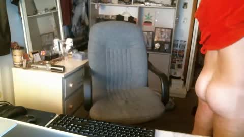 Snapshot of stickey4areason chatting on 01/01/25, 08:24 stickey online show from 01/01/25, 08:24