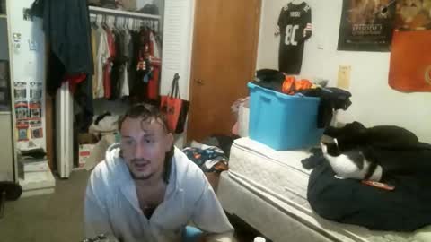 stickey online show from 10/31/25, 04:57