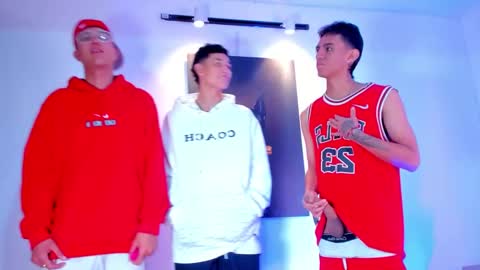 Snapshot of stiiveen_24cm chatting on 10/28/25, 06:39 Stiven brendan online show from 10/28/25, 06:39