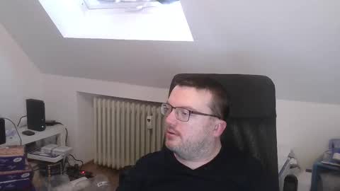 Snapshot of still_alive1985 chatting on 03/17/26, 07:44 Oliver online show from 03/17/26, 07:44