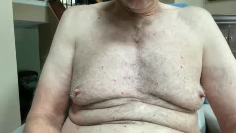 Snapshot of stillbad2 chatting on 10/29/25, 04:20 Stillbad2 online show from 10/29/25, 04:20