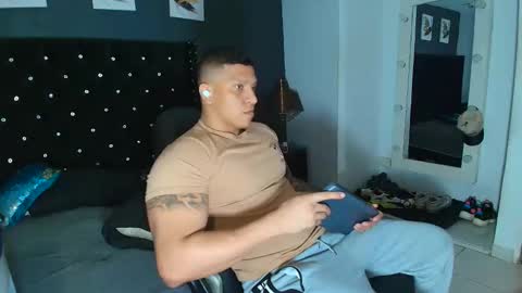 stily online show from 09/22/25, 02:24