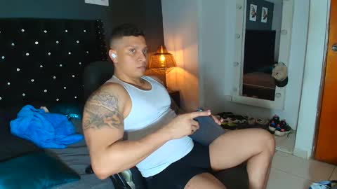 stily online show from 09/23/25, 03:20