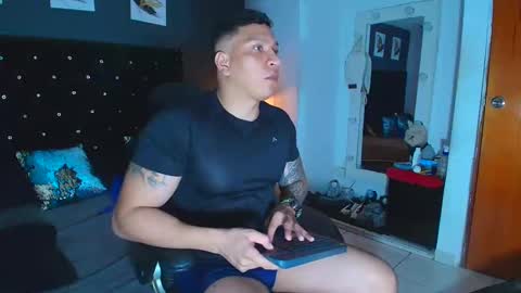 stily online show from 10/25/25, 04:09