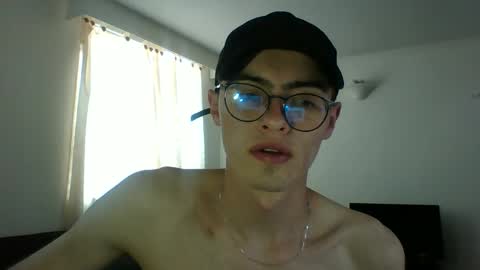 Snapshot of stiv_grant chatting on 09/23/25, 06:33 stiv_grant online show from 09/23/25, 06:33
