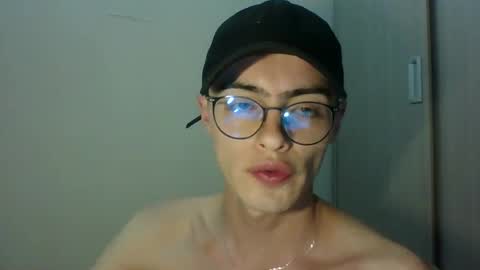 Snapshot of stiv_grant chatting on 09/25/25, 12:14 stiv_grant online show from 09/25/25, 12:14