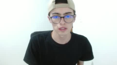 Snapshot of stiv_grant chatting on 05/05/26, 12:29 stiv_grant online show from 05/05/26, 12:29