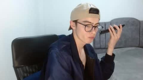 Snapshot of stiv_grant chatting on 05/14/26, 12:39 stiv_grant online show from 05/14/26, 12:39