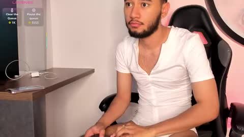 stiven__01 online show from 09/21/25, 11:56