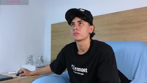 stivenbenet1 online show from 09/21/25, 02:29