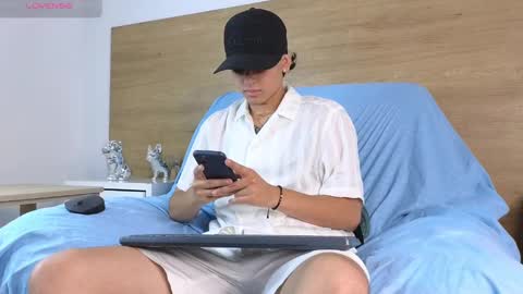 stivenbenet1 online show from 09/23/25, 02:20