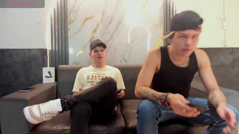 friends online show from 05/24/26, 04:17