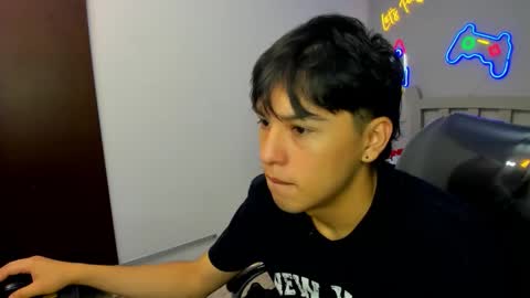 Stiwen online show from 10/14/25, 01:12