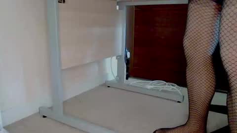 Snapshot of stockings_stockings chatting on 03/19/26, 09:13 stockings_stockings online show from 03/19/26, 09:13