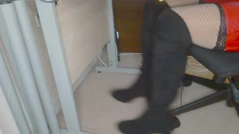 Snapshot of stockings_stockings chatting on 05/06/26, 08:41 stockings_stockings online show from 05/06/26, 08:41