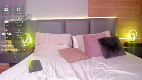 Stone Lee  online show from 10/13/25, 08:47