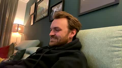 Snapshot of stonednboner chatting on 01/15/25, 07:23 Stonerboner online show from 01/15/25, 07:23