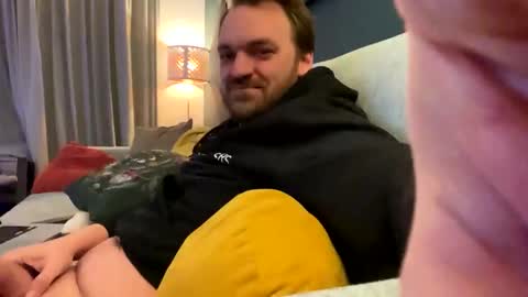 Snapshot of stonednboner chatting on 01/21/25, 09:36 Stonerboner online show from 01/21/25, 09:36