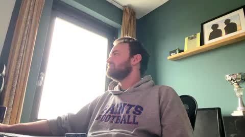 Snapshot of stonednboner chatting on 01/26/25, 01:15 Stonerboner online show from 01/26/25, 01:15