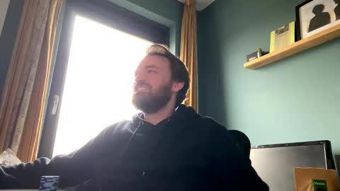 Snapshot of stonednboner chatting on 02/12/25, 11:18 Stonerboner online show from 02/12/25, 11:18