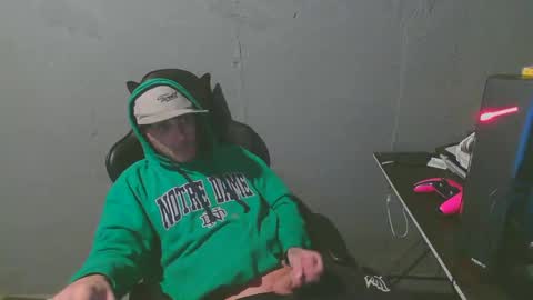 Snapshot of stonedpanda77 chatting on 01/27/25, 05:47 stonedpanda77 online show from 01/27/25, 05:47