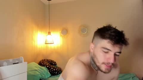 Snapshot of stoneepaul chatting on 01/26/25, 05:23 --free-- online show from 01/26/25, 05:23