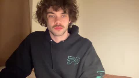 Snapshot of stonerboymac chatting on 02/02/25, 03:49 stonerboymac online show from 02/02/25, 03:49