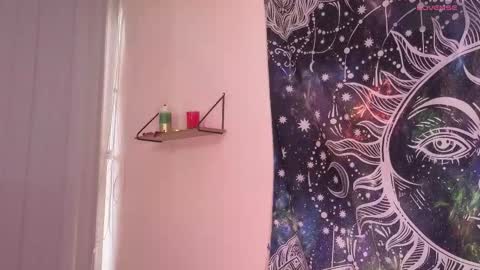 Liz online show from 10/20/25, 08:09