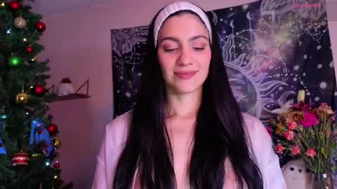 Snapshot of stonned_candy chatting on 12/18/25, 10:05 Liz online show from 12/18/25, 10:05