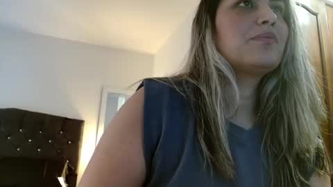 Snapshot of storm_hanks chatting on 12/03/25, 02:52 storm_hanks online show from 12/03/25, 02:52