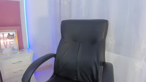 Sweety Stormi  online show from 12/13/24, 04:38