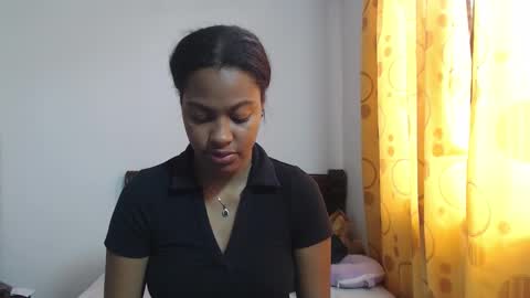 Snapshot of stormihills chatting on 11/19/25, 06:41 Sweety Stormi online show from 11/19/25, 06:41