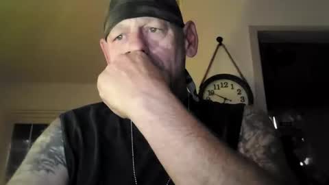 Snapshot of stormynorm14 chatting on 10/12/25, 10:47 stormynorm14 online show from 10/12/25, 10:47