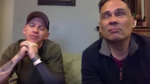 Snapshot of str8gaywannaplay chatting on 11/25/25, 08:03 Str8GayWannaPlay online show from 11/25/25, 08:03