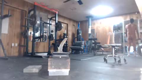 n8vpumpnhump online show from 11/19/25, 01:49