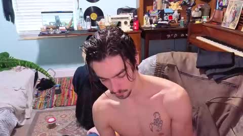 str8whiteboy21 online show from 10/15/25, 07:47