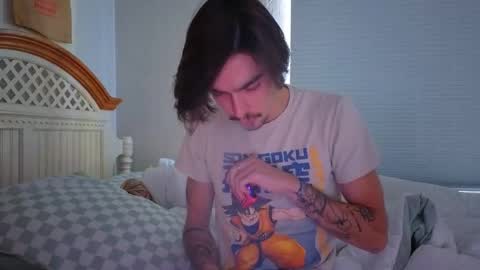 Snapshot of str8whiteboy21 chatting on 11/12/25, 04:07 str8whiteboy21 online show from 11/12/25, 04:07