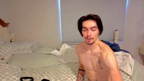 Snapshot of str8whiteboy21 chatting on 11/20/25, 05:23 str8whiteboy21 online show from 11/20/25, 05:23