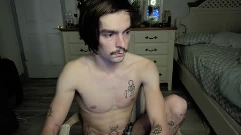 Snapshot of str8whiteboy21 chatting on 12/05/25, 10:57 str8whiteboy21 online show from 12/05/25, 10:57