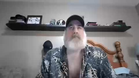 Straightbear4you online show from 10/14/25, 05:30