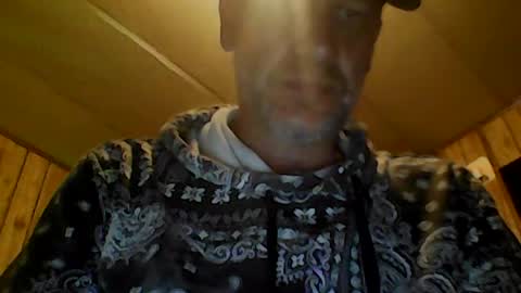Snapshot of straightmaletouse chatting on 06/13/26, 06:22 straightmaletouse online show from 06/13/26, 06:22